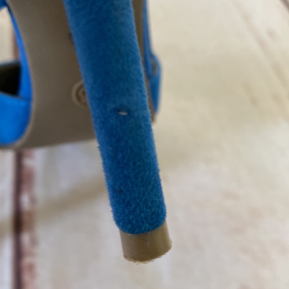 Worthington heels - Picture 3 of 4